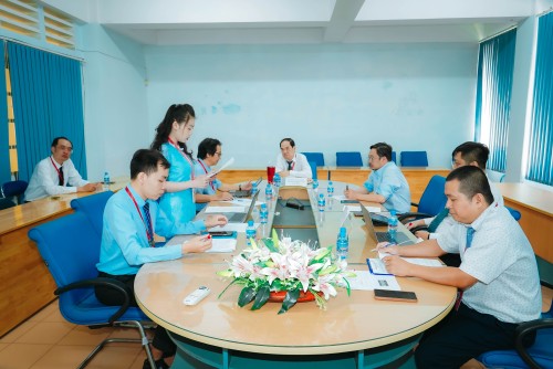 Đánh giá thuyết minh đề tài nghiên cứu khoa học cấp trường của giảng viên khoa Luật học
